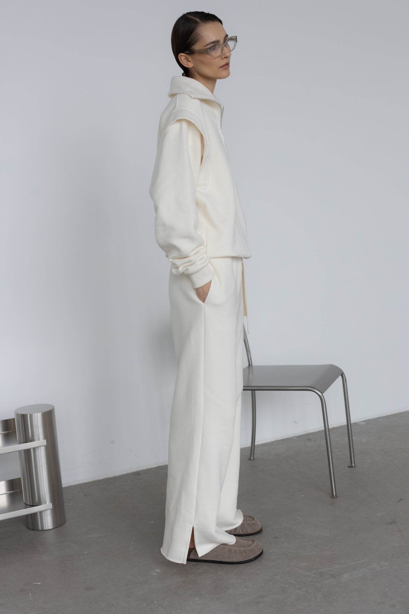 FLOW LOUNGE TROUSERS IN OFF-WHITE