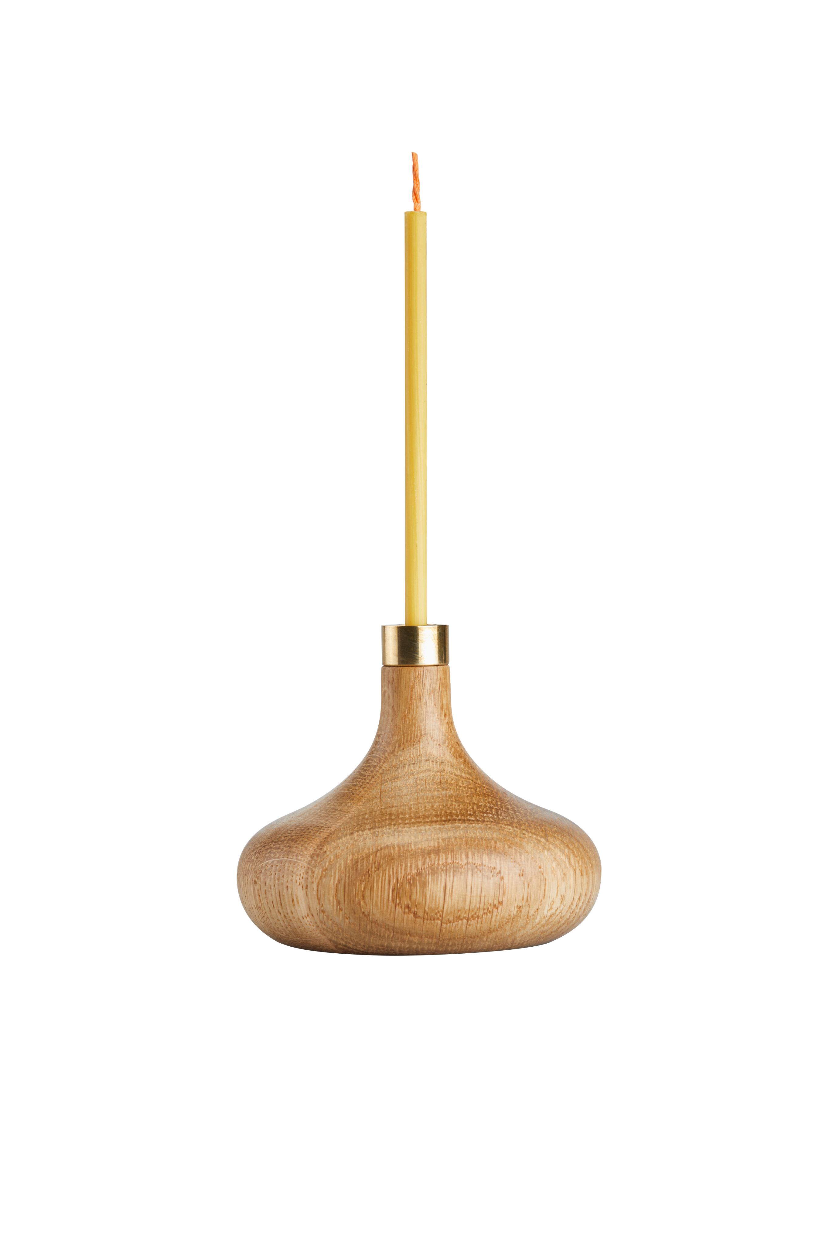 OAK CANDLE HOLDER