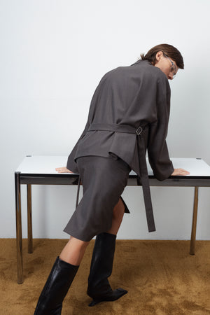 MIDI SKIRT WITH TWO SLITS IN TAUPE