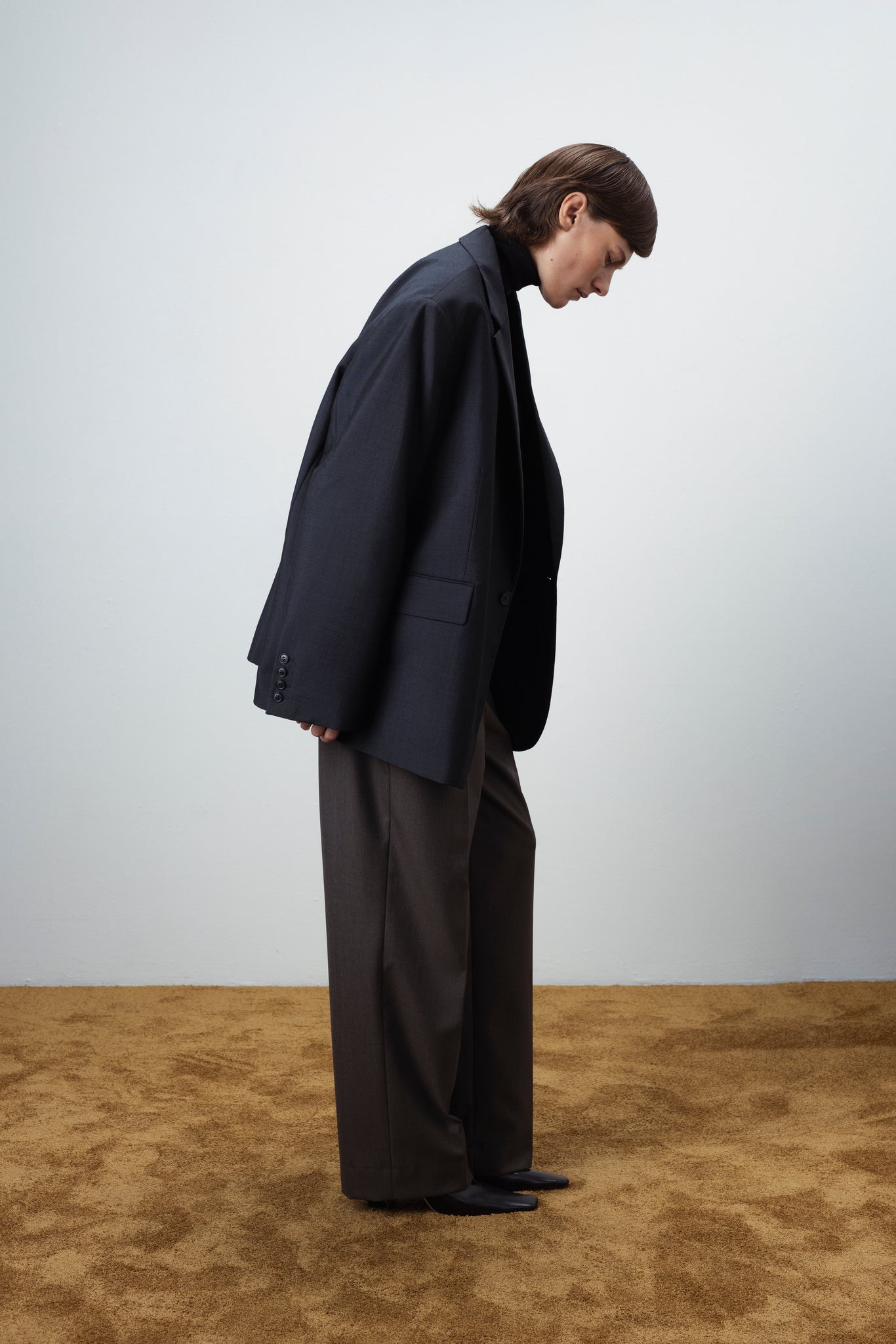 OVERSIZED WRAP BLAZER IN BLACK WOOL