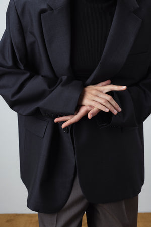 OVERSIZED WRAP BLAZER IN BLACK WOOL