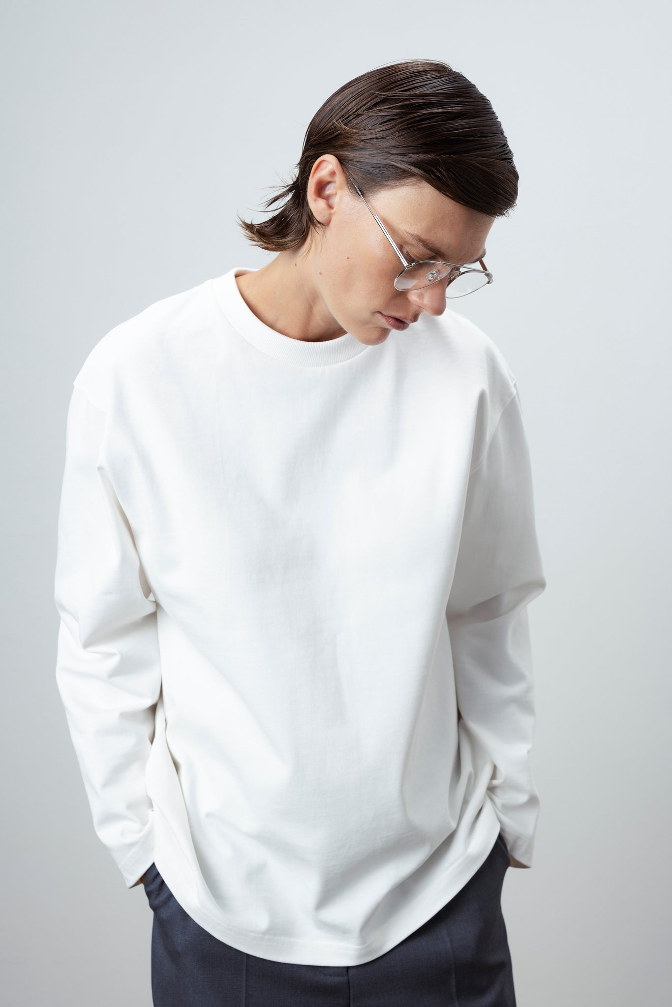 BASIC LONG SLEEVE TOP IN OFF-WHITE
