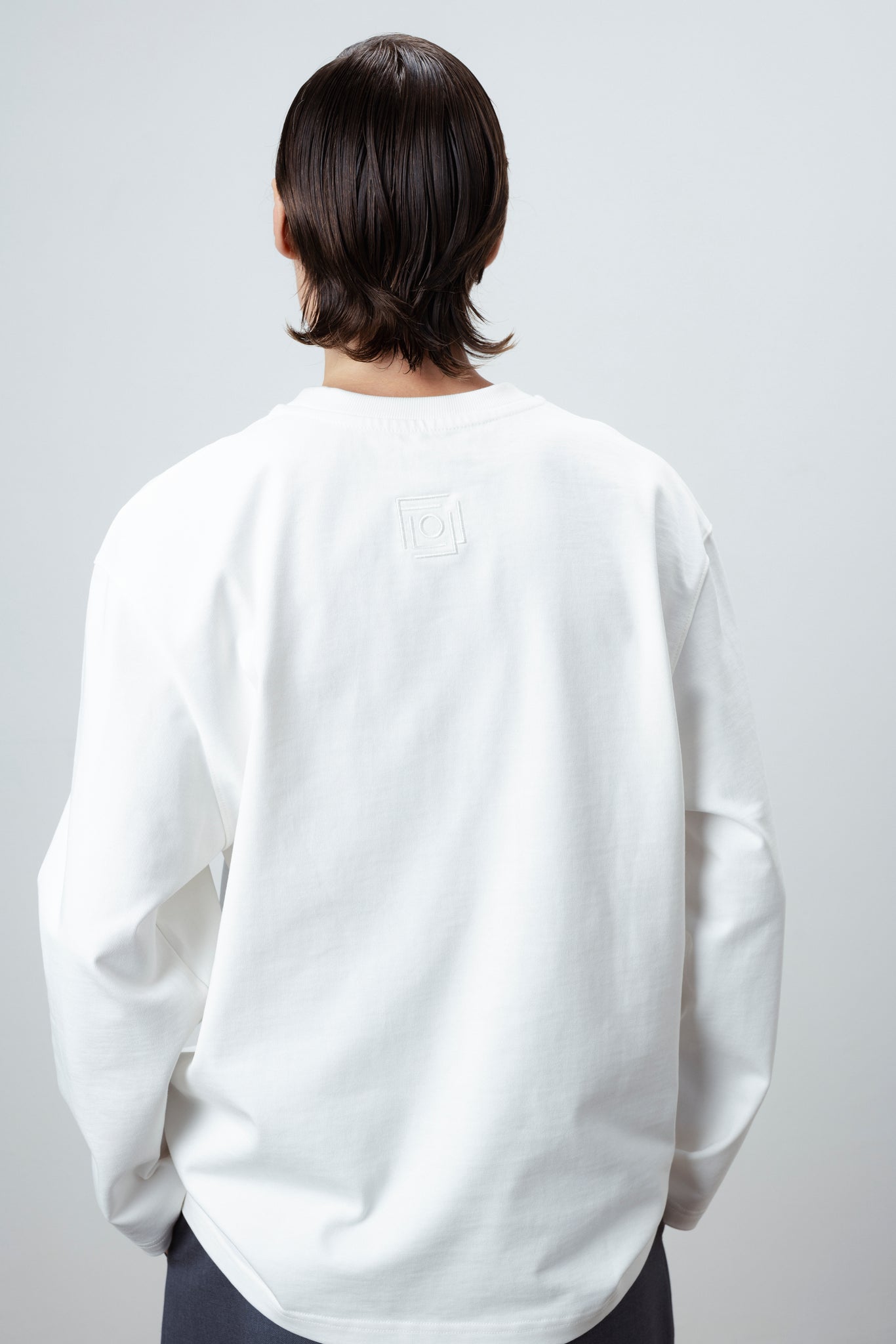 BASIC LONG SLEEVE TOP IN OFF-WHITE