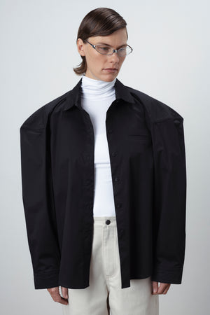 STRUCTURED OVERSIZED SHIRT IN BLACK