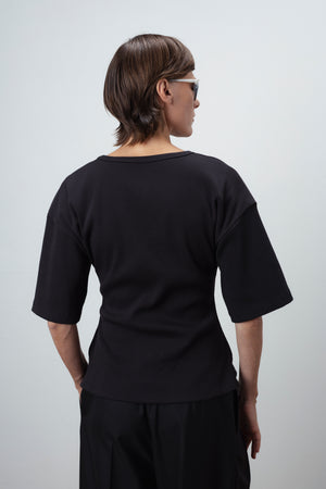 KIMONO T-SHIRT IN BLACK