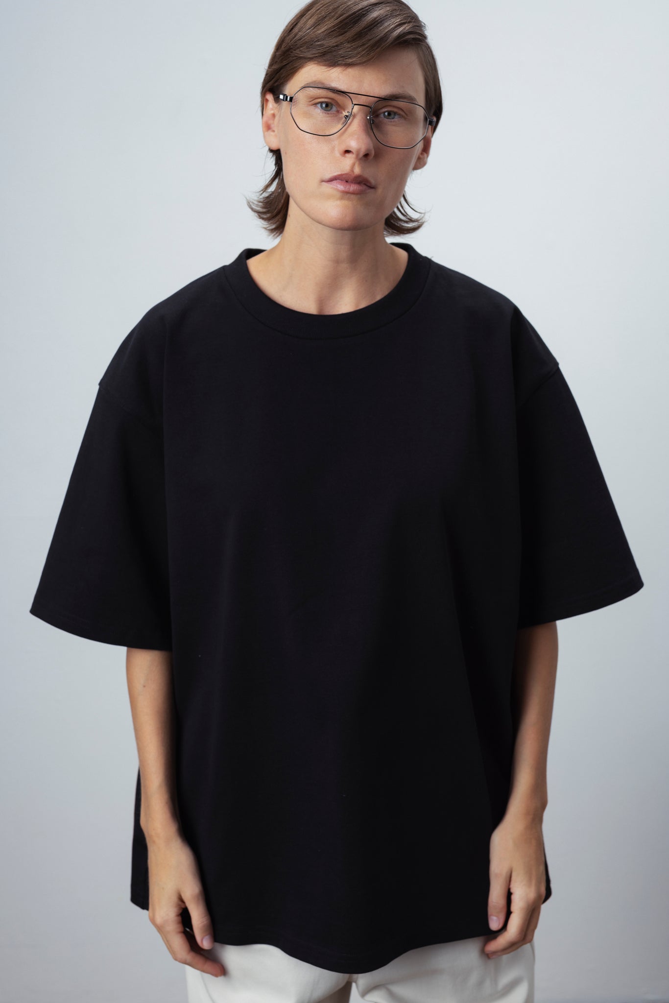 BASIC MONOGRAM T-SHIRT IN BLACK