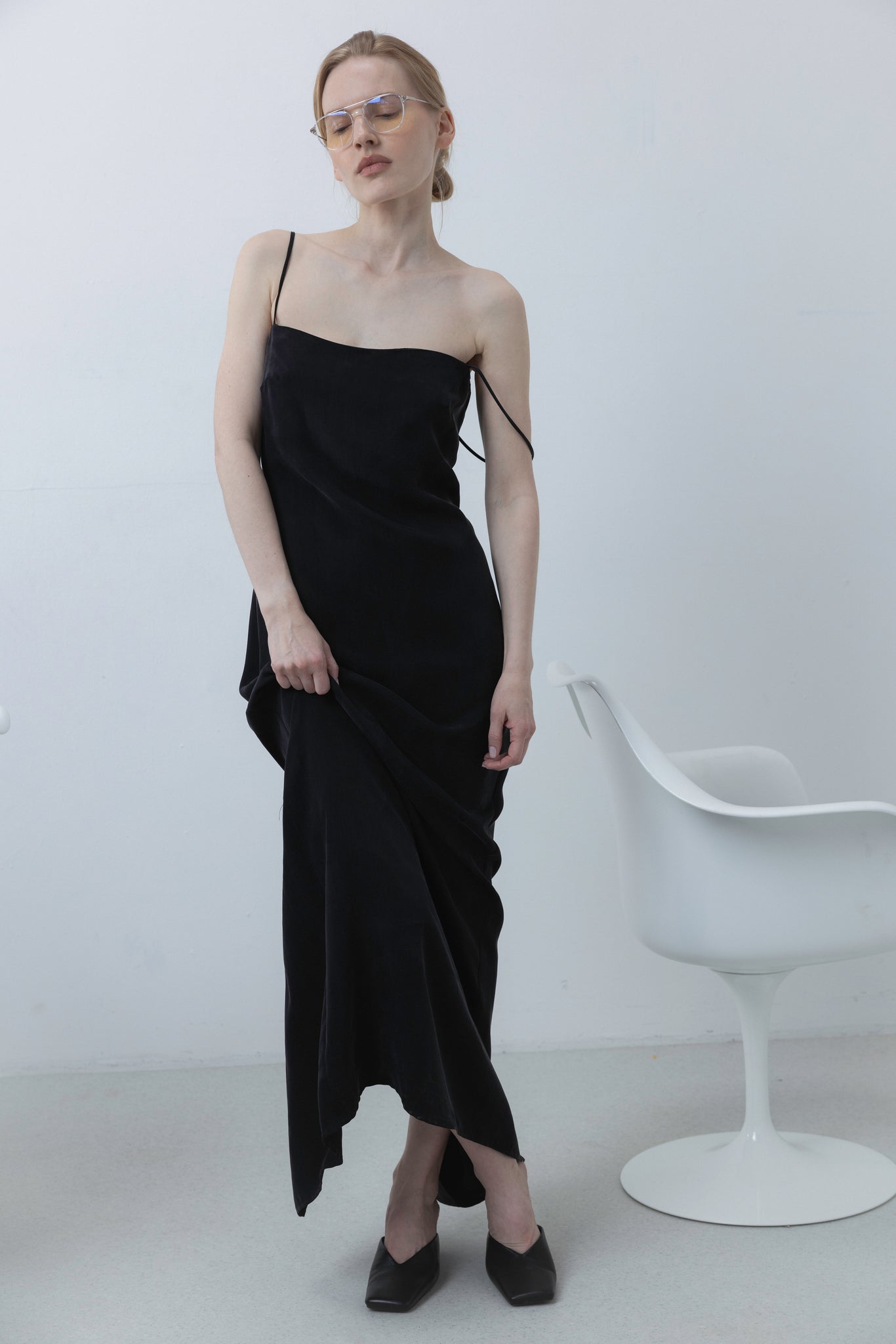 LONG MINIMAL SLIP DRESS IN BLACK