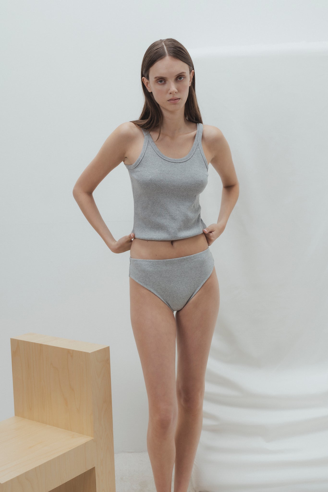 RIBBED COTTON TOP IN GREY
