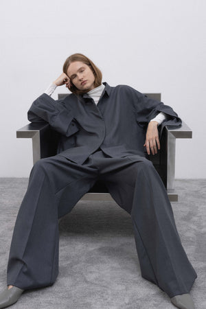 PLEATED WIDE SUIT TROUSERS IN GREY