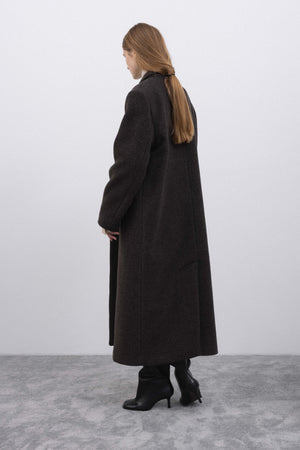 OVERSIZED COAT IN BROWN