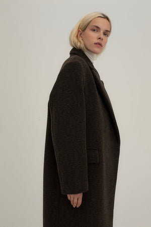 OVERSIZED COAT IN BROWN