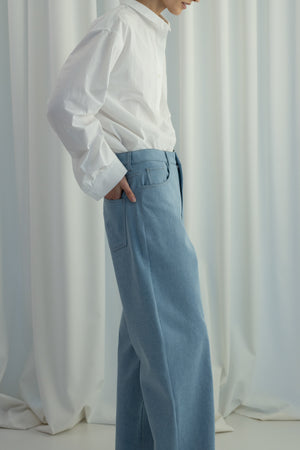 BAGGY JEANS IN LIGHT BLUE