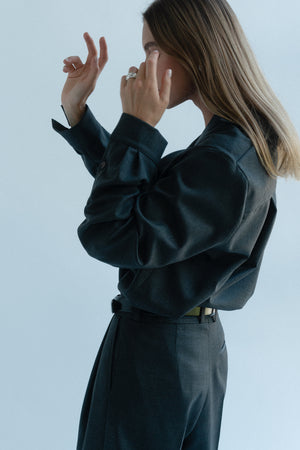 GREY SHIRT WITH SLITS